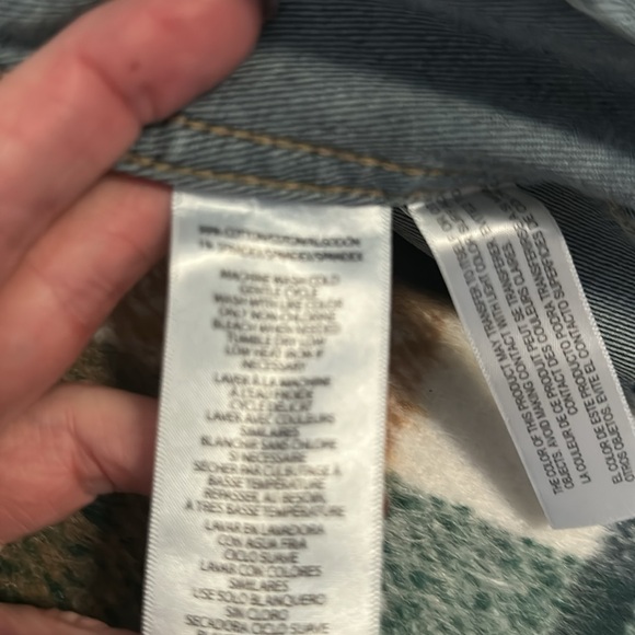 Calvin Klein Cropped Jean Jacket - Picture 5 of 5